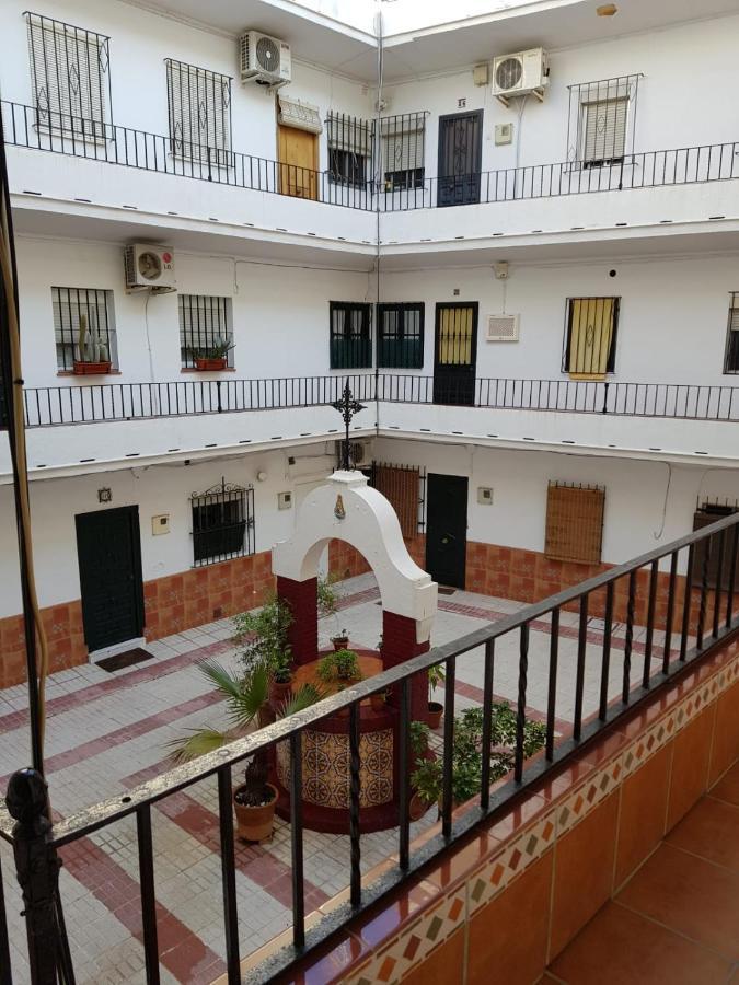 Triana Y Sevilla المظهر الخارجي الصورة
